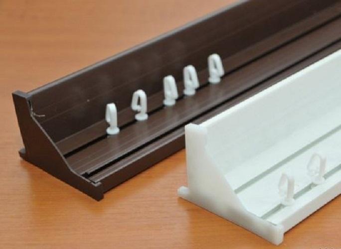 Slika PVC GARNIŠNA II KANALA  1.5m BELA